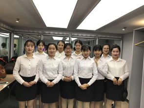 秘書(shū)系禮儀隊(duì)助力市級(jí)機(jī)關(guān)五一勞動(dòng)節(jié)表彰大會(huì)志愿服務(wù)